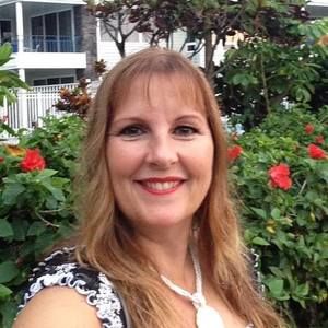 Meet your Posher, Debbie